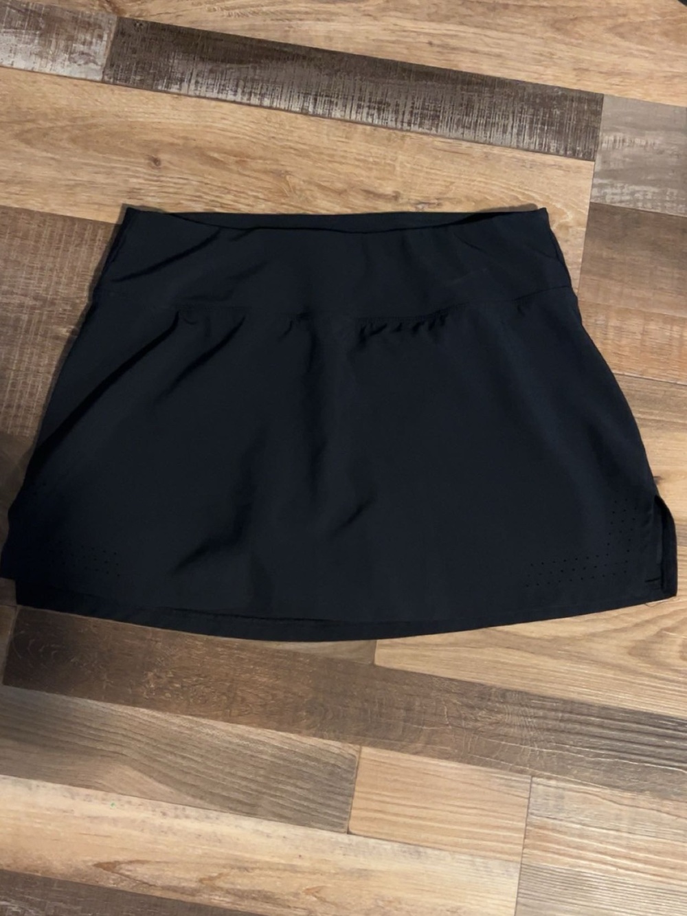 Avia Black Athletic Skort with Subtle Vent Detailing